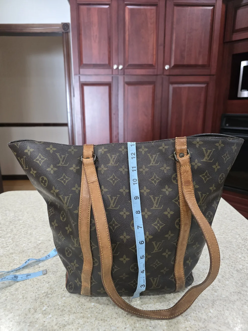 Louis Vuitton GM Monogram Canvas Tote